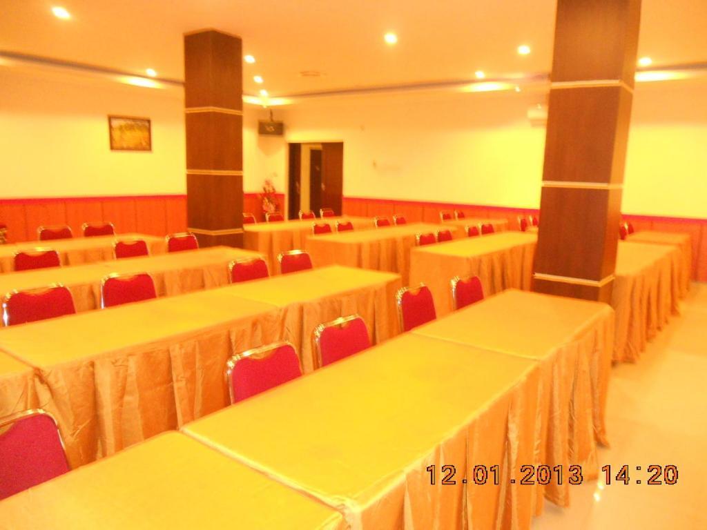 Parma Panam Hotel Pekanbaru Exterior foto